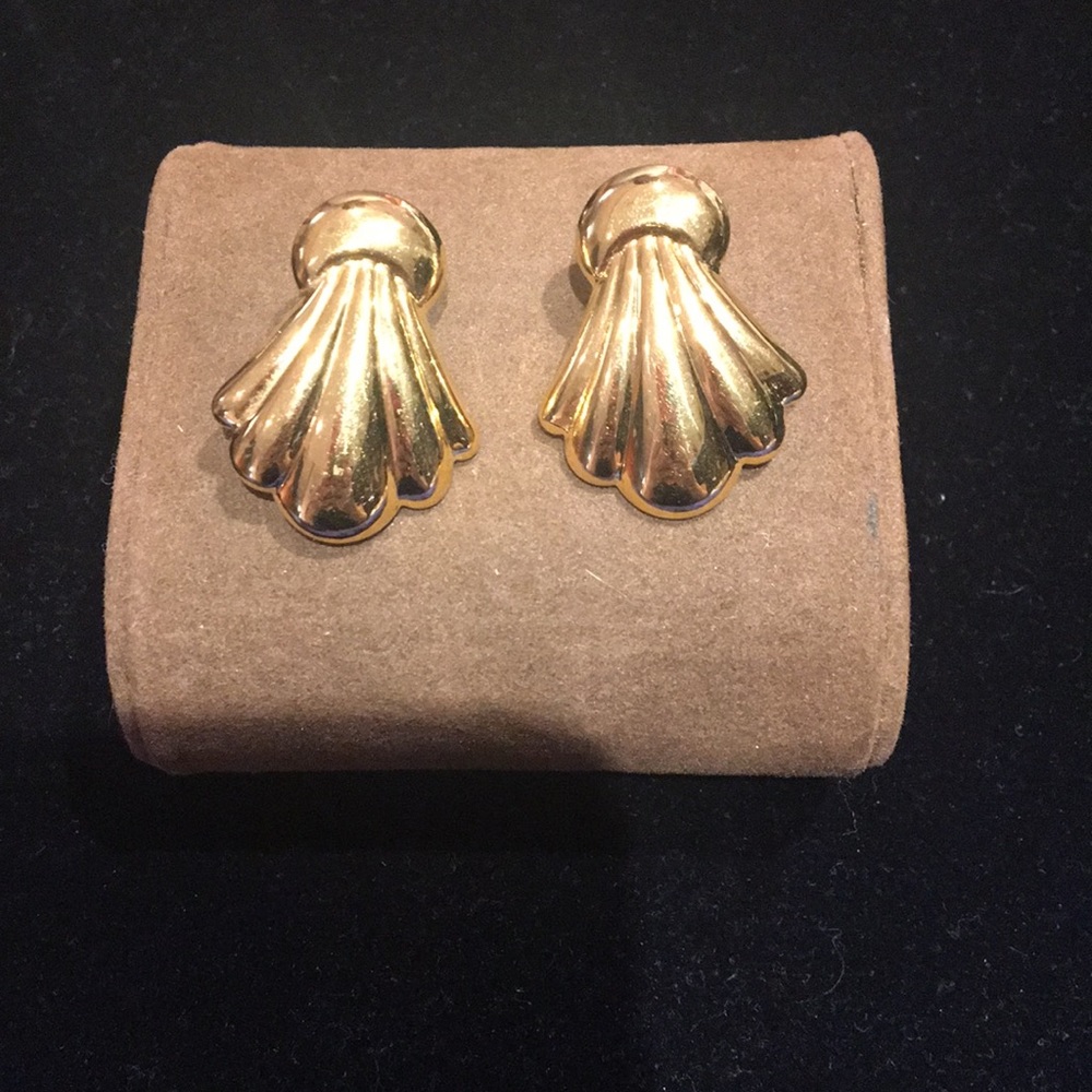 80’s inspired clip on gold earrings